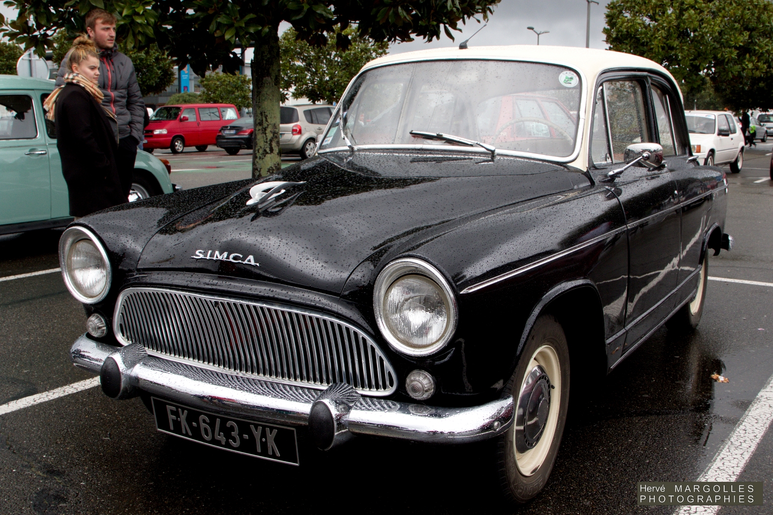 Simca Aronde-01.jpg